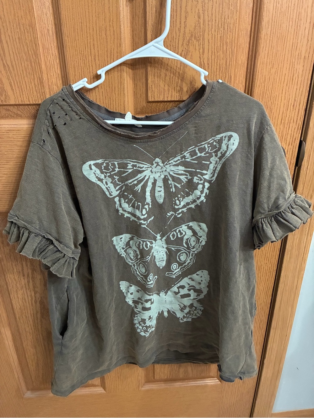 Relaxed Brown Short Sleeve Tee with Mint Butterfly Print